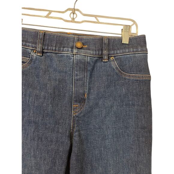 Spanx Flare Jeans in Authentic Blue Classic Pull-on Styling, Pockets Preppy | M - Picture 7 of 11